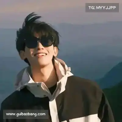 鲁羿嵩